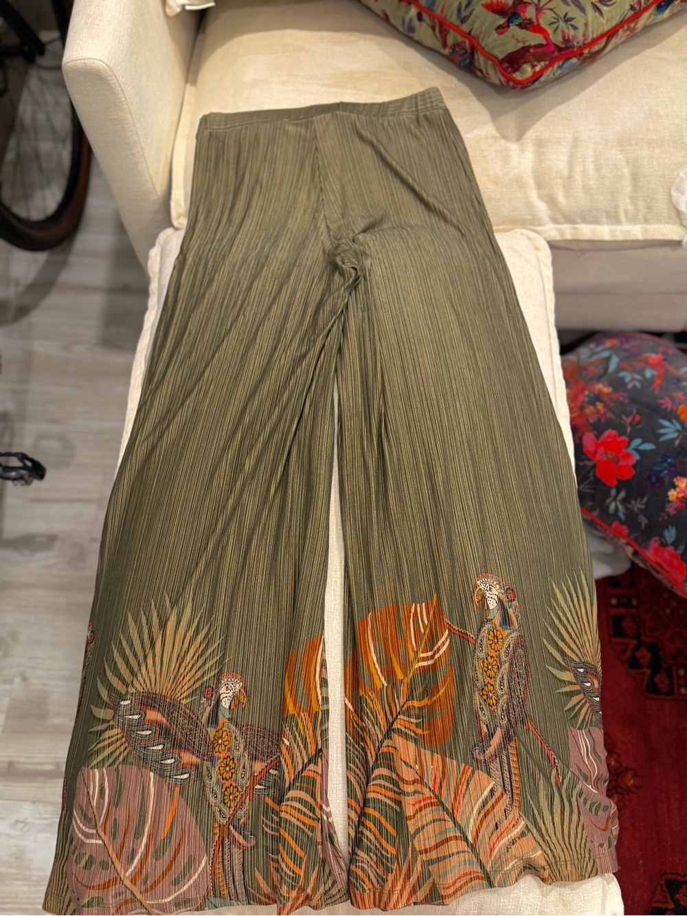 Farm Rio for Anthropologie wide-leg pants w Tropical Hem Print- size SMALL